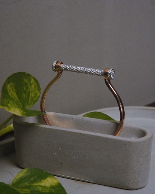 The Beam Bracelet